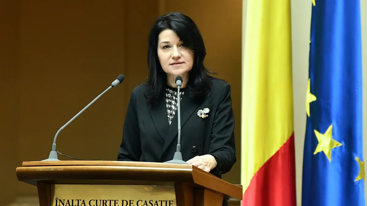 presedinta iccj corina corbu s a pensionat la 53 de ani nicusor dan a semnat 96 de decrete de pensionare din magistratura