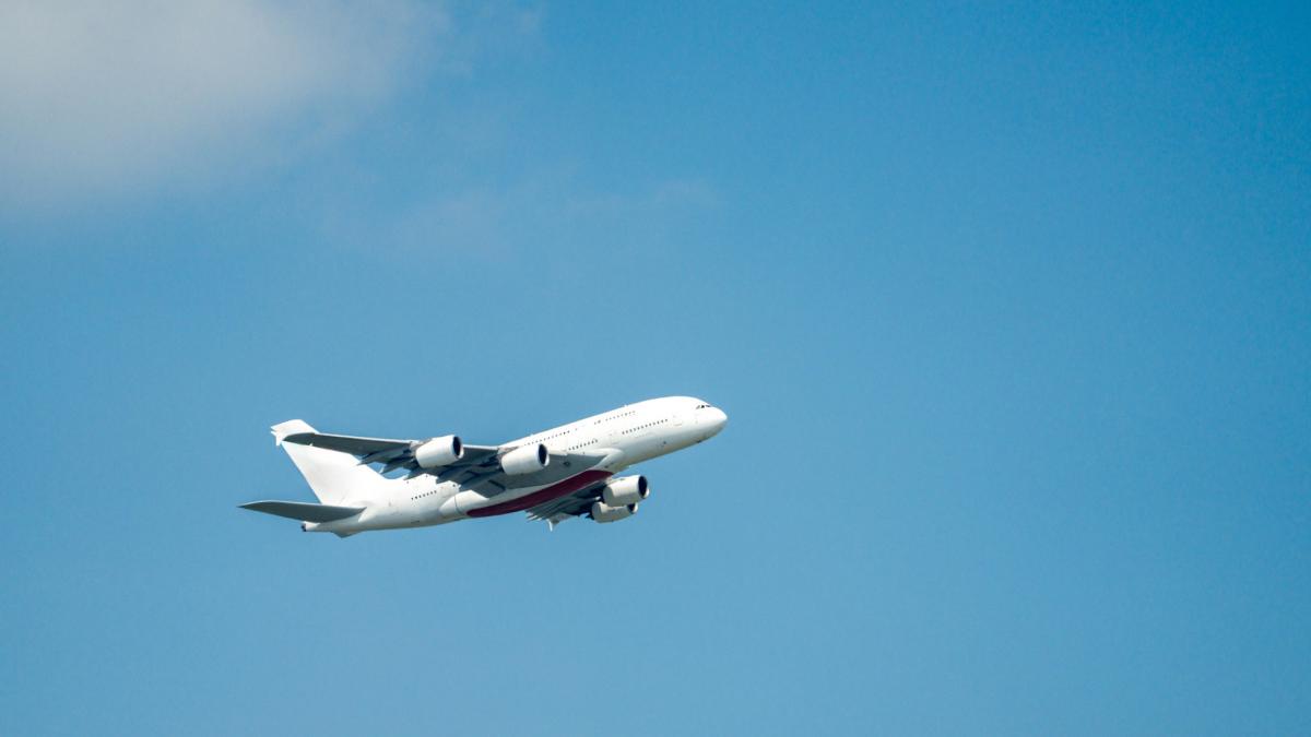 atentionare de calatorie de la mae pentru anglia si tara galilor din cauza furtunii floris