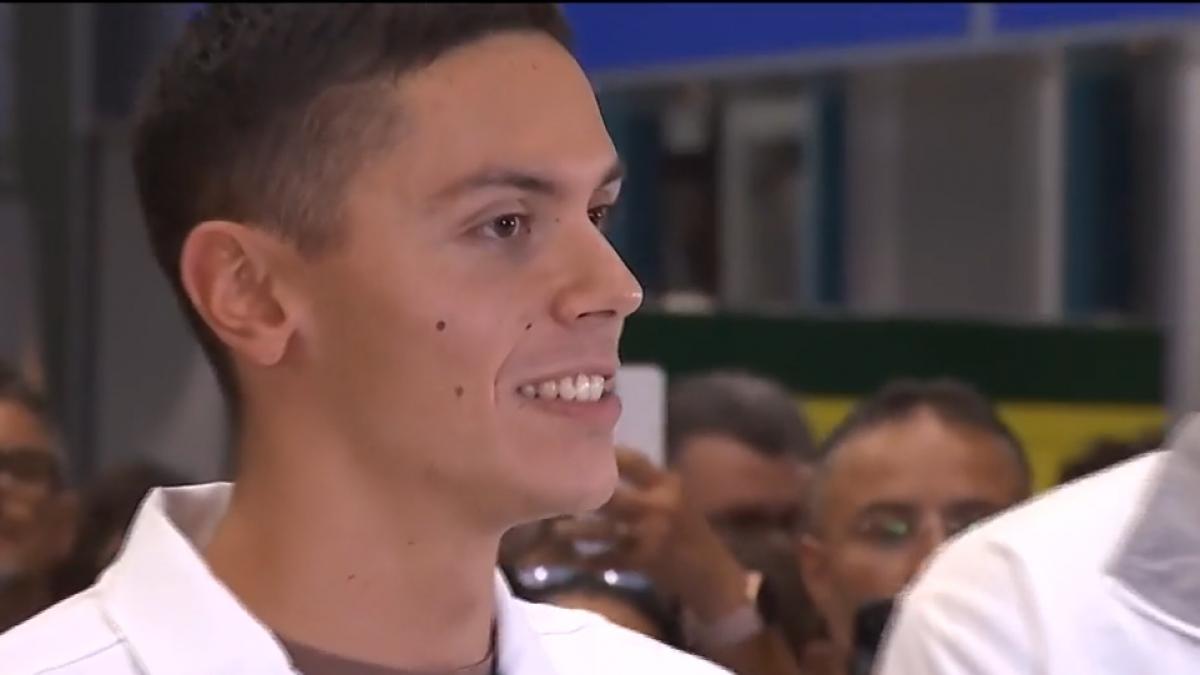 david popovici s a intors in romania dupa performanta uluitoare de la singapore am reusit sa ma autodepasesc sunt mandru de mine