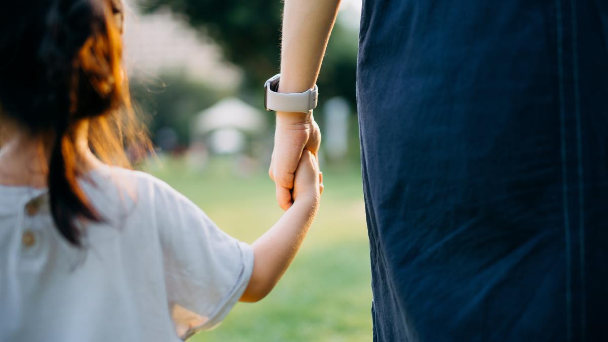 caz socant in italia un roman a incercat sa rapeasca o fetita chiar din bratele mamei