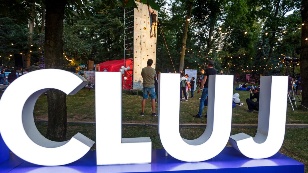 cazarile in apartamentele din cluj pe perioada untold 2025 au ajuns sa coste mai mult decat intr un penthouse din dubai ce preturi au