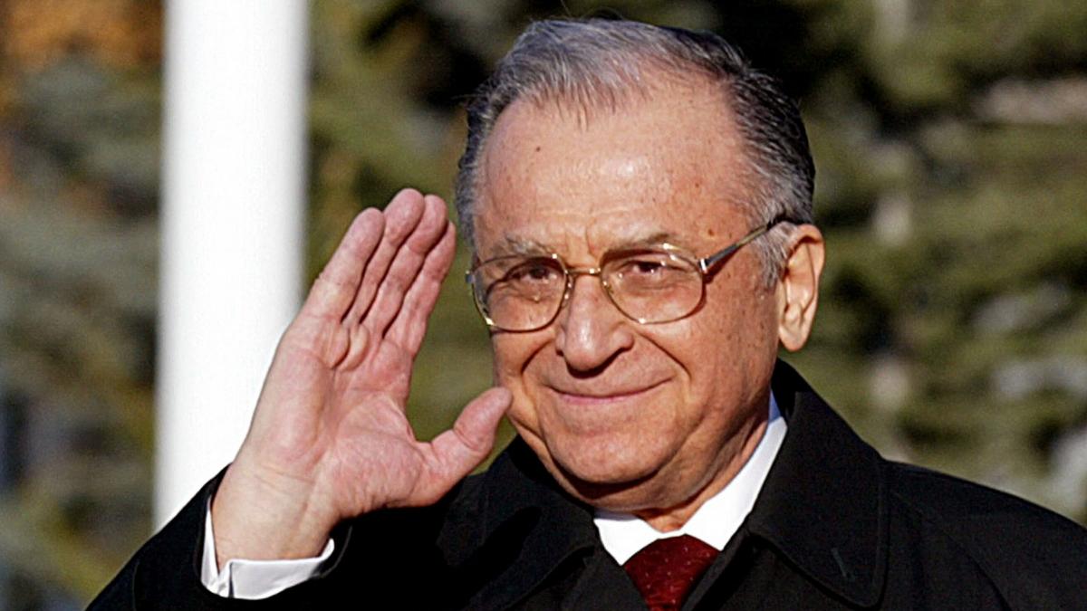spitalul sri anunta ca starea de sanatate a lui ion iliescu este in continuare la fel de grava