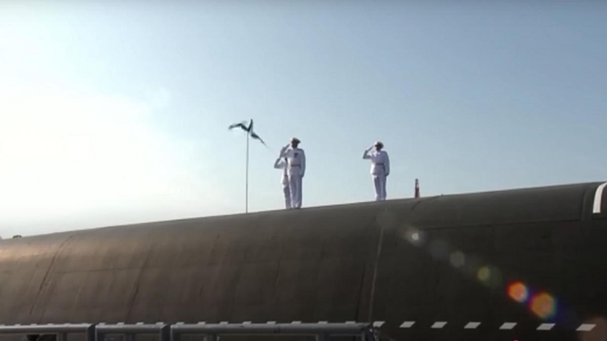 ucraina pirateaza submarinul nuclear de ultima generatie lansat recent de putin si esential pentru expansiunea moscovei in arctica