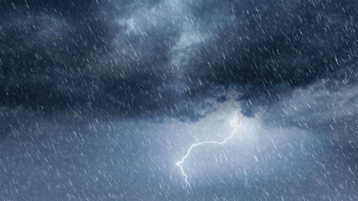 cod galben de furtuni in trei judete suceava buzau si arges sub atentionari meteo