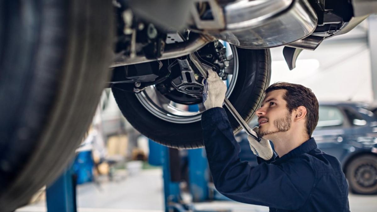 cum iti dai seama daca ai un cap de bara slabit sau un pivot uzat