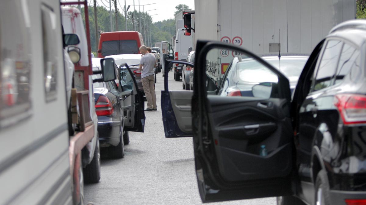 mae atentionare de calatorie polonia prelungeste controalele la frontierele cu germania si lituania