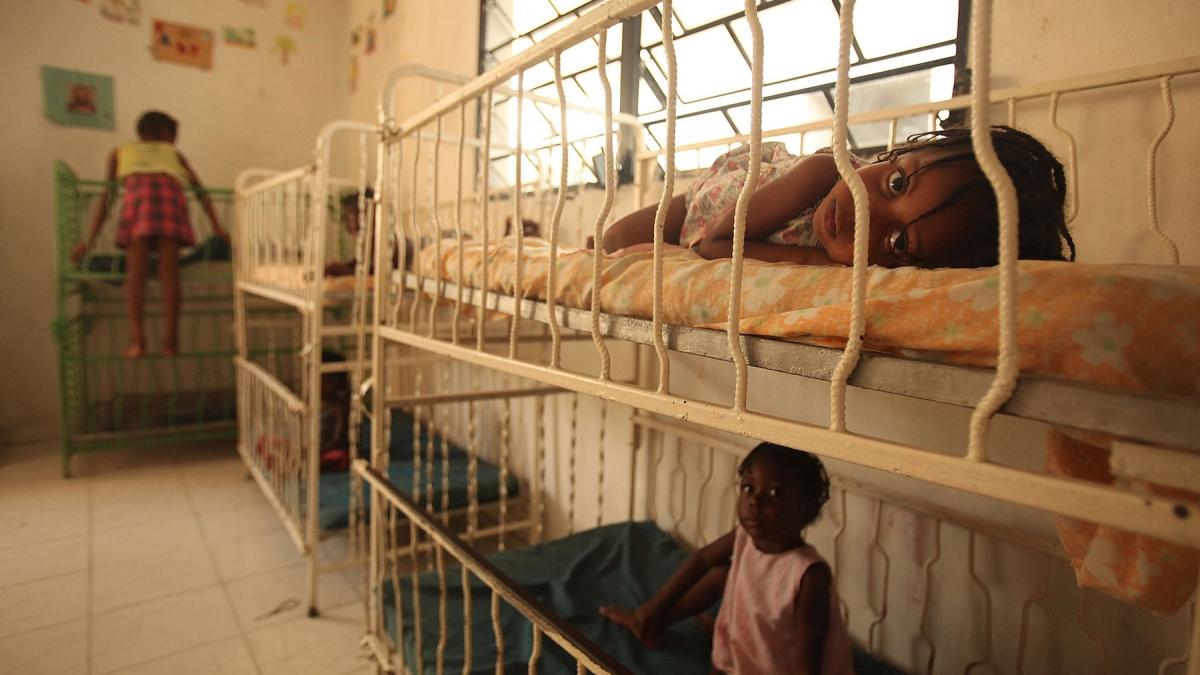 noua persoane au disparut in toiul noptii intr o rapire in masa dintr un orfelinat din haiti