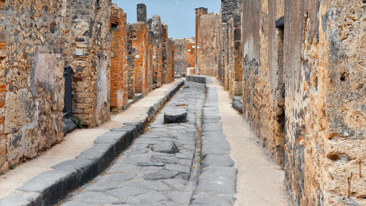 descoperire suprinzatoare noi sapaturi arheologice sugereaza ca orasul pompei ar fi fost reocupat dupa eruptia care l a distrus