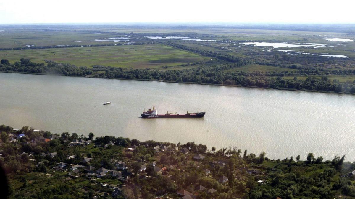 ucraina a redeschis pentru traficul naval canalul bastroe inchis in iulie dupa explozia unei nave de deminare