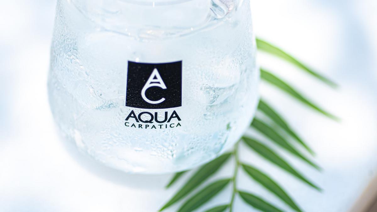 aqua carpatica demonteaza 4 mituri despre deshidratare