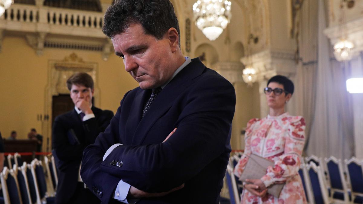 de ce nu a participat nicusor dan la funeraliile lui ion iliescu surse el a stat in biroul din palatul cotroceni