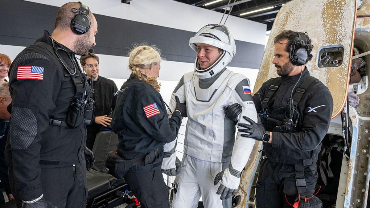 astronautii misiunii crew 10 de pe iss au revenit pe pamant