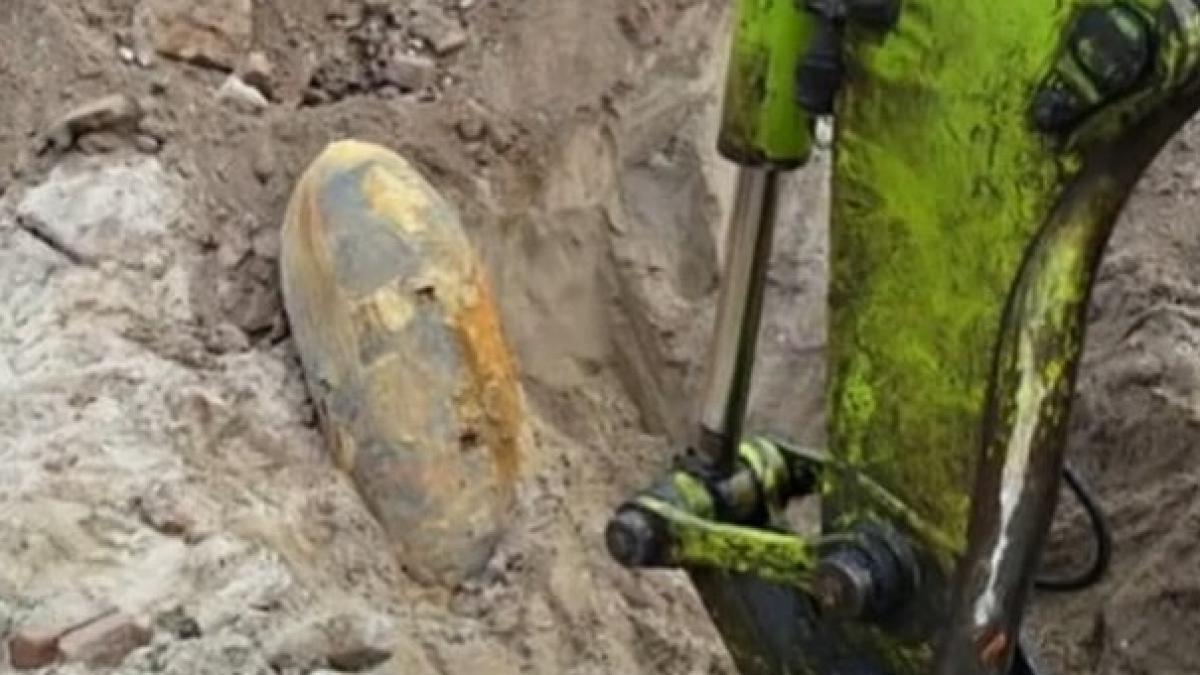 autoritatile sarbe au detonat o bomba de 500 de kilograme din al doilea razboi mondial gasita pe un santier din belgrad