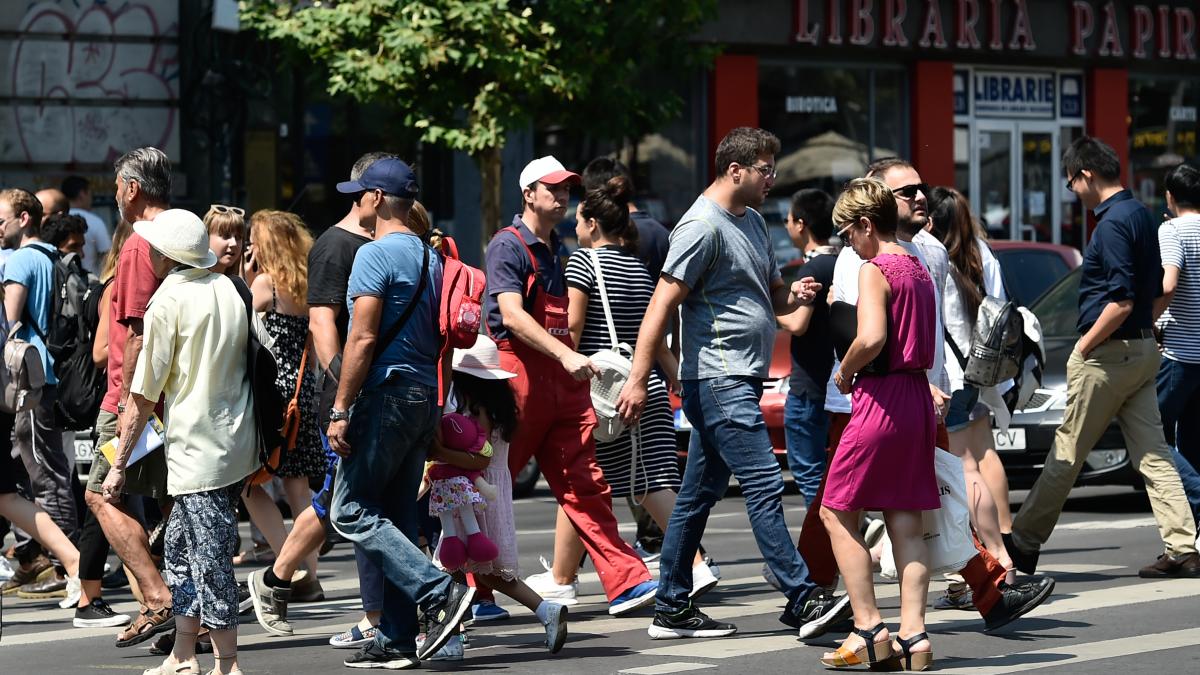 analiza ft romania ar putea intra in colaps chiar si dupa masurile de austeritate ce spun romanii vinovatii trebuie sa plateasca