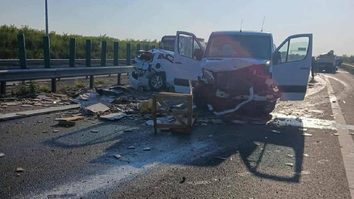 accident cu sapte vehicule pe a2 in judetul calarasi doua persoane ranite trafic oprit spre constanta