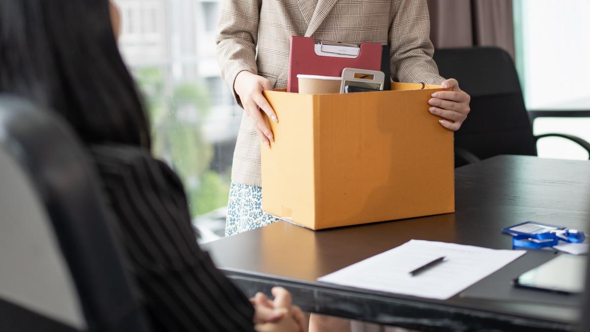 concedieri masive in administratia locala cseke attila peste 40 000 de posturi vor fi desfiintate