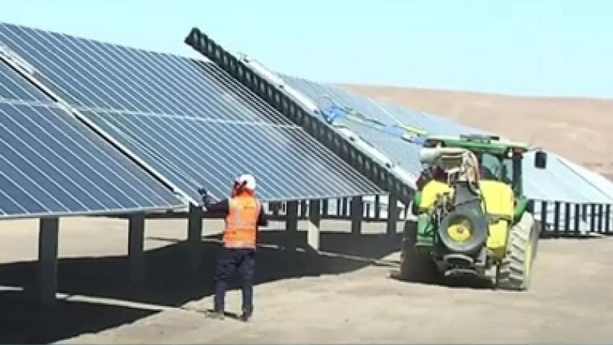 orasul in care oamenii traiesc in intuneric desi locuiesc langa una dintre cele mai mari centrale solare