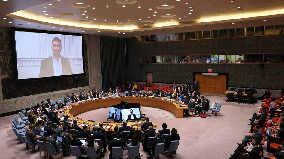 sua considera ca israelul are dreptul sa decida ocuparea completa a fasiei gaza