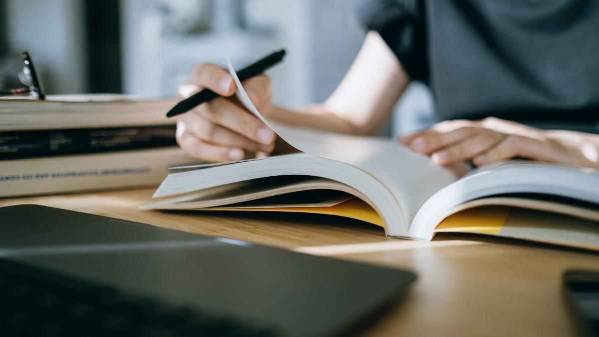 tot mai multi elevi spun ca diploma de bacalaureat este doar o hartie ce fac tinerii dupa examen plec in italia ma descurc