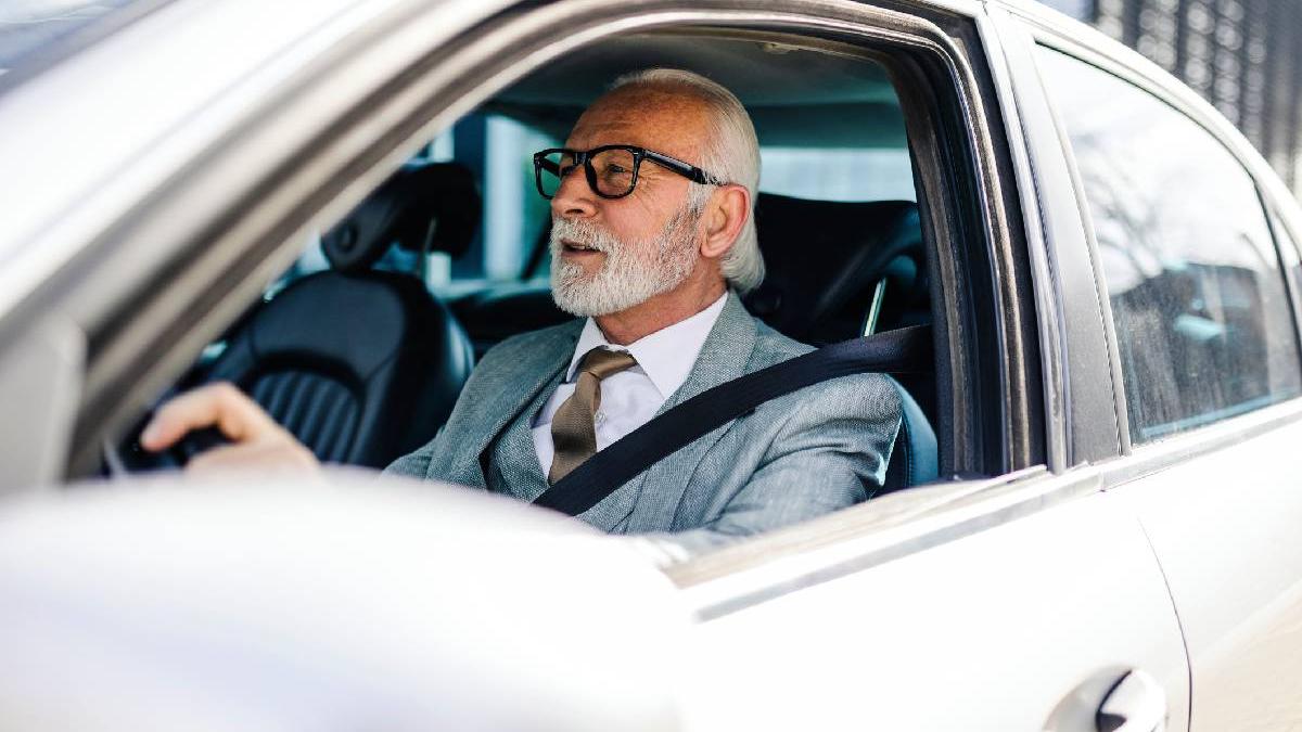 cati ani din viata muncesc europenii islanda bate recordul romania se retrage mai repede