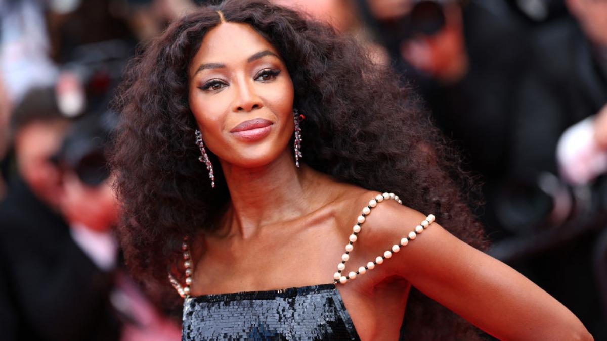 naomi campbell vine pentru prima data in romania supermodelul va fi dj la nuba beach club in mamaia