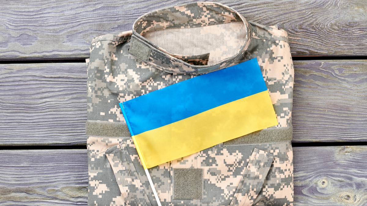 zelenski schimba legea martiala fara restrictii de iesire din tara pentru barbatii de 18 21 de ani