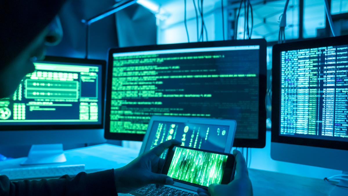 ce este clickfix noua metoda prin care hackerii nord coreeni din grupul lazarus iti pot compromite calculatorul