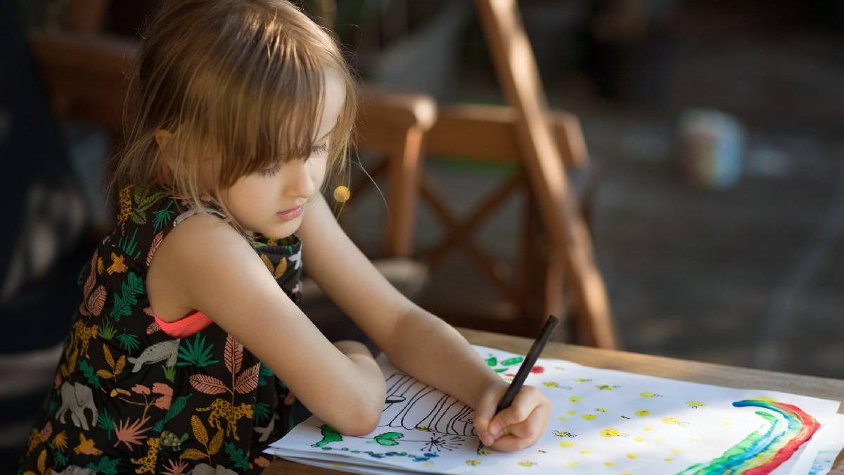 ziua internationala a stangacilor mituri curiozitati si adevaruri despre cei altfel