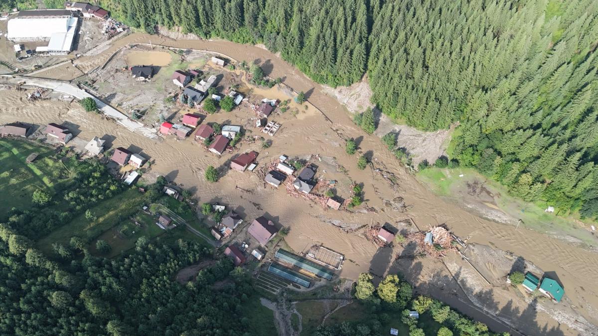 apa din fantanile din farcasa si borca ramane nepotabila dupa inundatiile din iulie autoritatile confirma prezenta bacteriei e coli