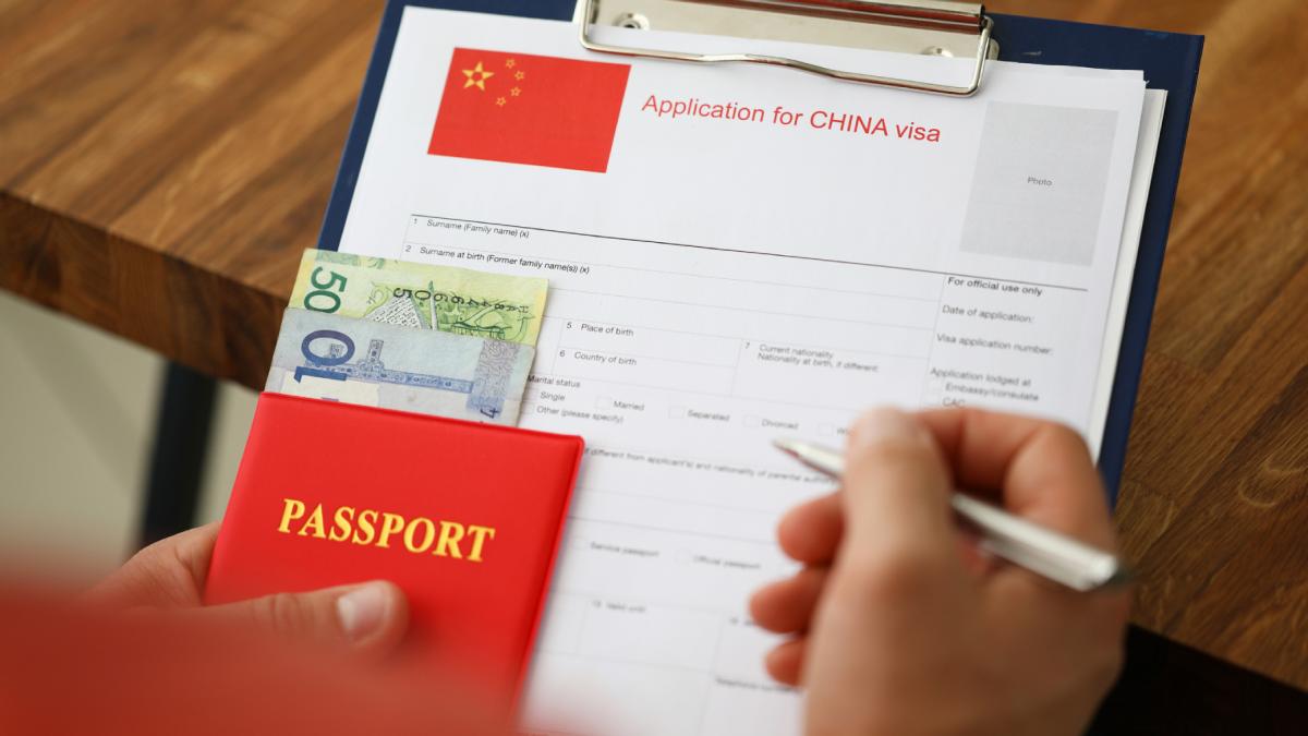 china introduce un nou tip de viza pentru tinerii talentati din domeniul stiintei si tehnologiei masura se aplica din 1 octombrie 2025