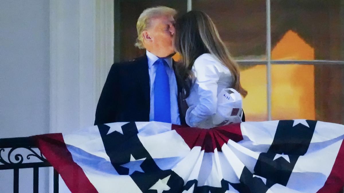 epstein i a facut cunostinta melaniei cu trump melania il ameninta pe hunter biden cu daune de 1 miliard de dolari pentru denigrare