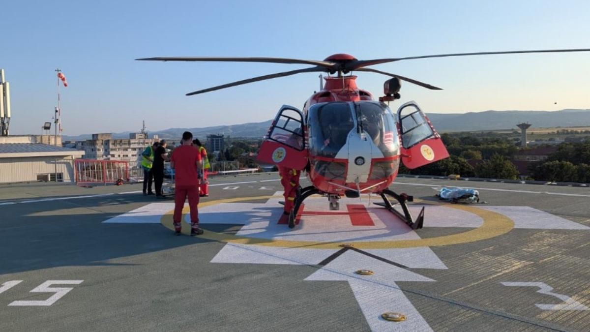 fata de 14 ani care a fost ranita in explozia urmata de incendiu din judetul bacau este stabila adultii in stare grava