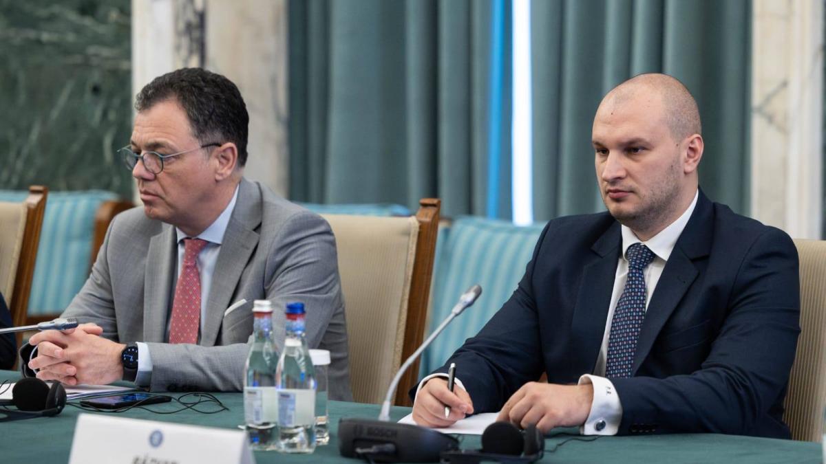 romarm are o noua conducere cine sunt razvan marian pircalabescu si george adrian teotoc unul dintre ei a fost sef de cabinet