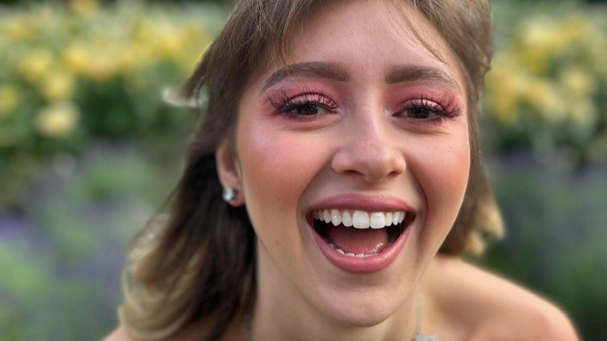 dezvaluiri socante in cazul tinerei care a murit dupa ce a refuzat chimioterapia mama ei i a sicanat pe medicii veniti s o salveze