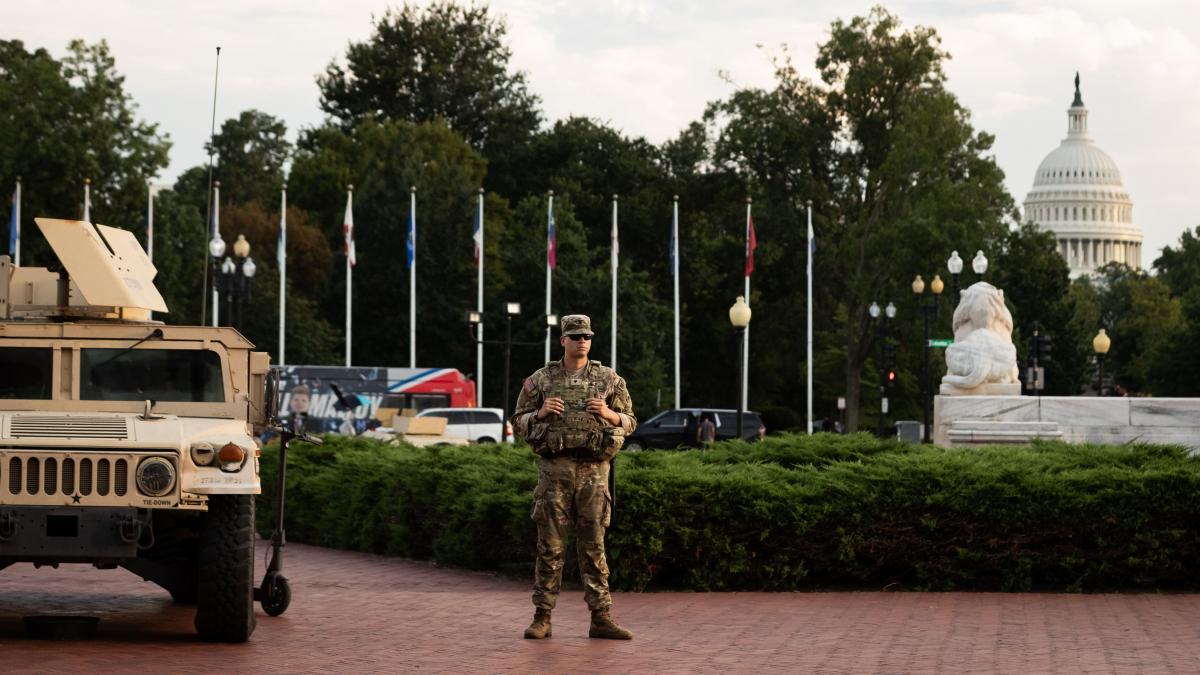 procurorul general al washington dc il da in judecata pe trump dupa ce presedinte sua a scos armata pe strazi