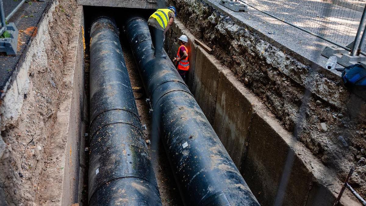 500 de metri de conducta noua la obor bujduveanu tronsonul asigura agent termic pentru zona colentina chiristigiilor