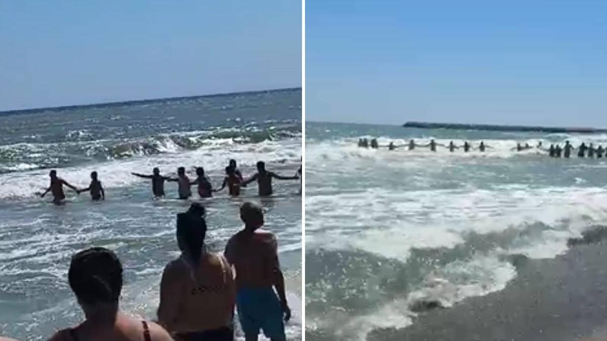 steagul rosu ignorat pe litoral un barbat s a inecat patru persoane salvate la limita dupa ce turistii au format lant uman