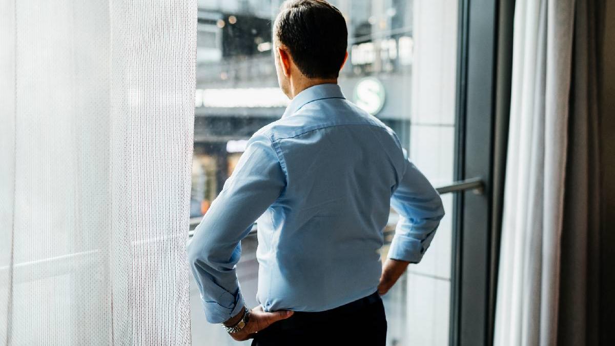 a fi scund e un blestem barbatii care platesc mii de dolari ca sa si rupa si sa si alungeasca picioarele