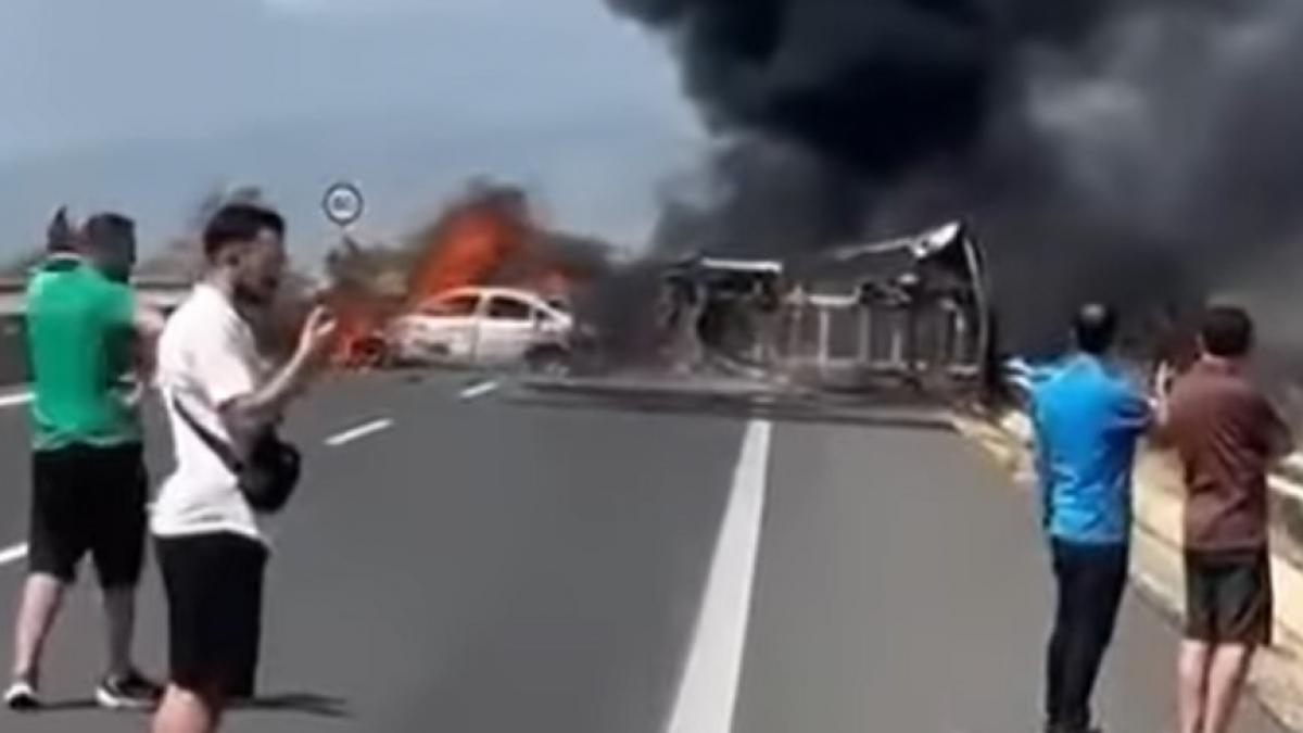 accident teribil in grecia pe drumul spre thassos trei oameni au murit carbonizati alti doi sunt grav raniti