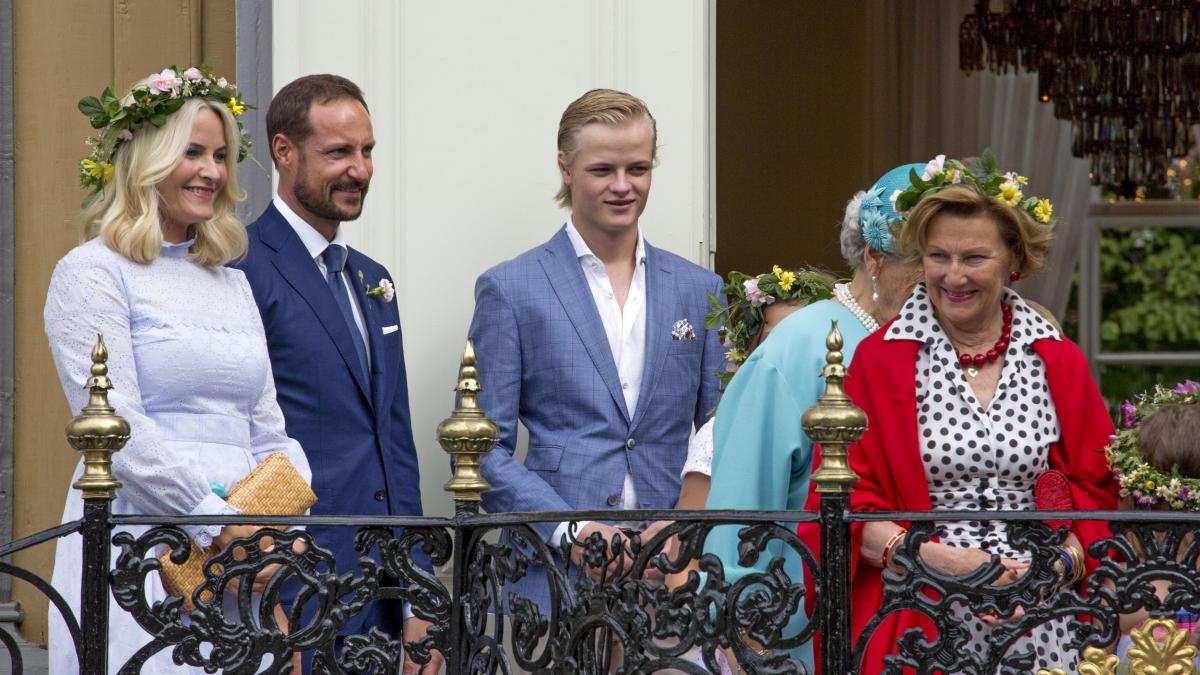 fiul cel mare al printesei mostenitoare a norvegiei risca sa stea 10 ani dupa gratii