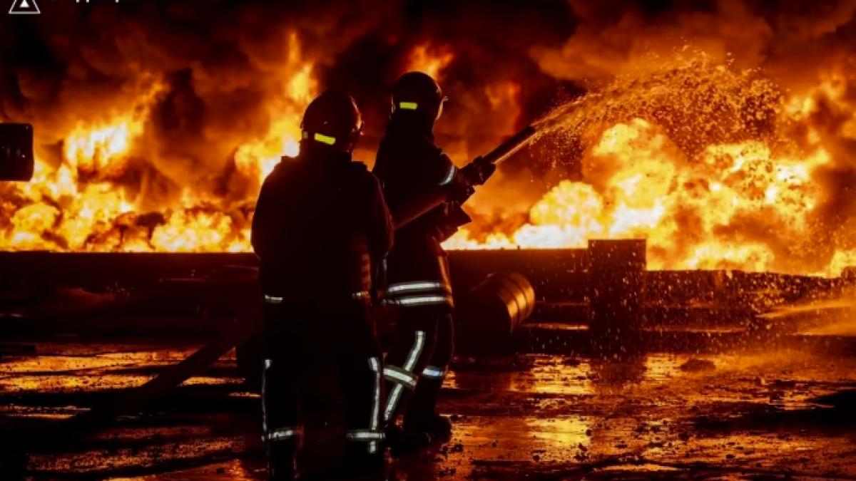 rusii au atacat cu drone kiev odesa si harkov inaintea discutiilor despre pace la casa alba patru ucraineni morti in bombardamente