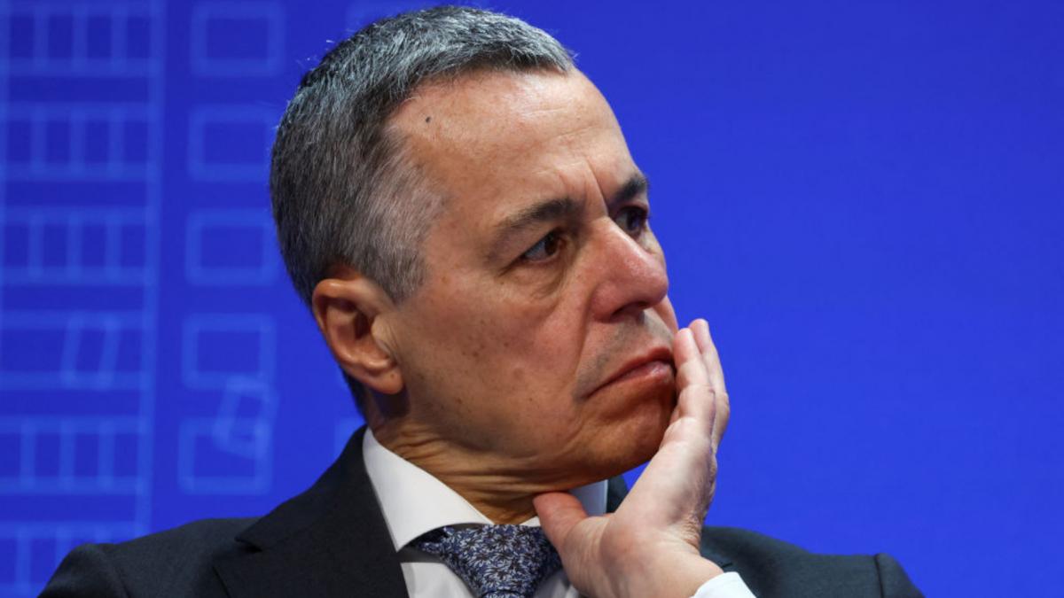 elvetia ii va oferi imunitate lui putin daca va veni in tara pentru o conferinta de pace anunta ministrul de externe elvetian