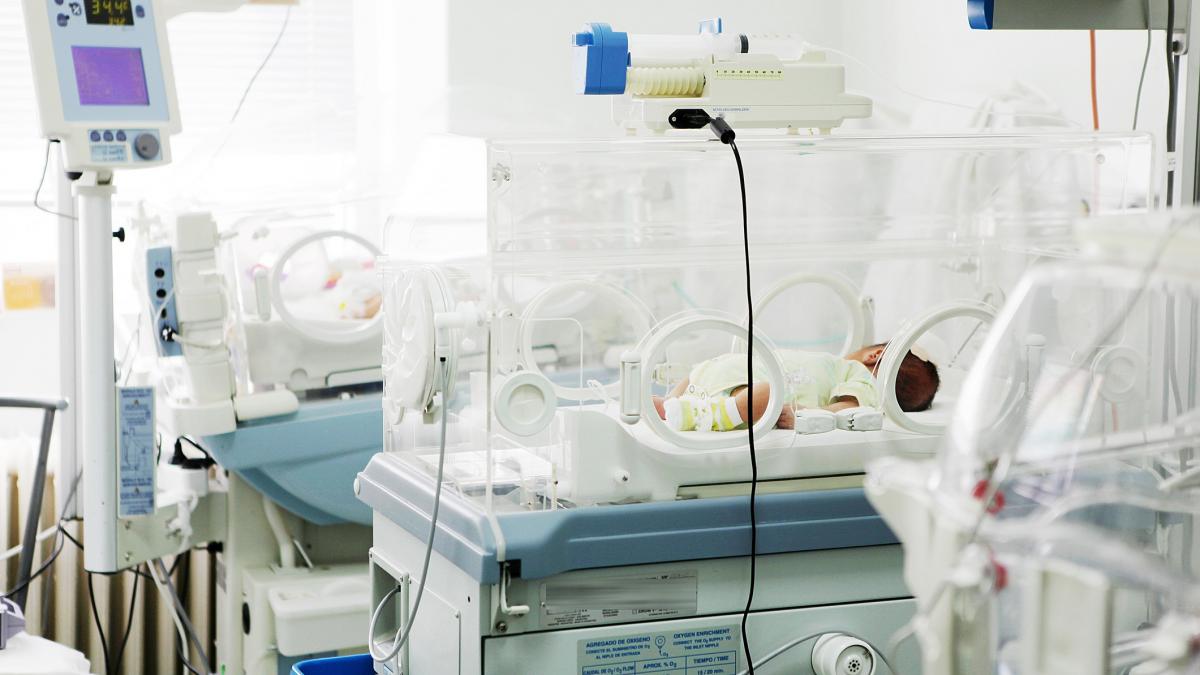 nou nascuti morti intr un spital din italia din cauza unei bacterii aflate in detergentul de vase cu care se spalau biberoanele