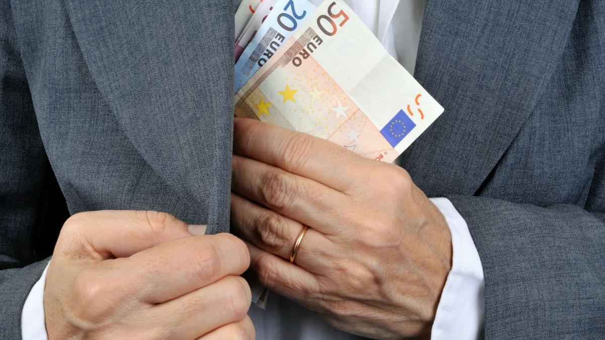 suma uriasa cu care evazionistii au fentat statul de la inceputul anului au fost deschise 14 mii de dosare penale