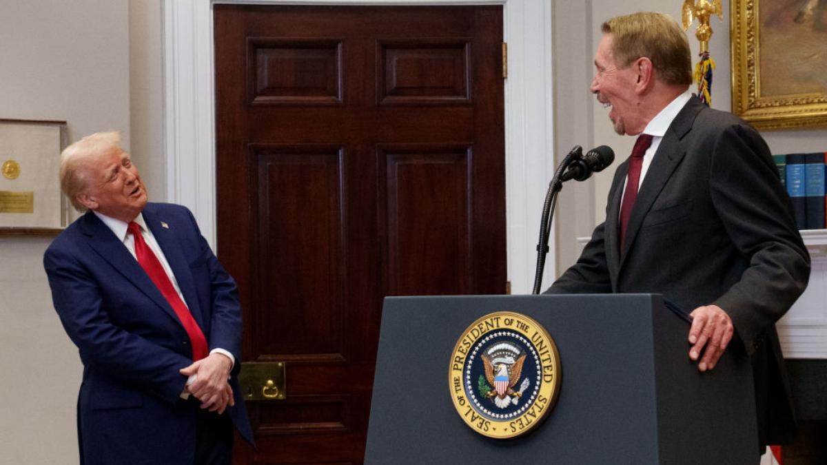 cine este larry ellison prietenul miliardar al lui trump care l ar putea detrona pe musk pentru a deveni cel mai bogat om al planetei