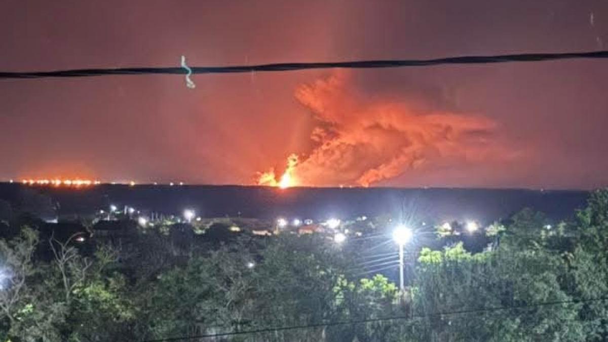 panica in tulcea in timp ce rusii au bombardat puternic langa granita oamenii au filmat de la balcon exploziile si au sunat la 112