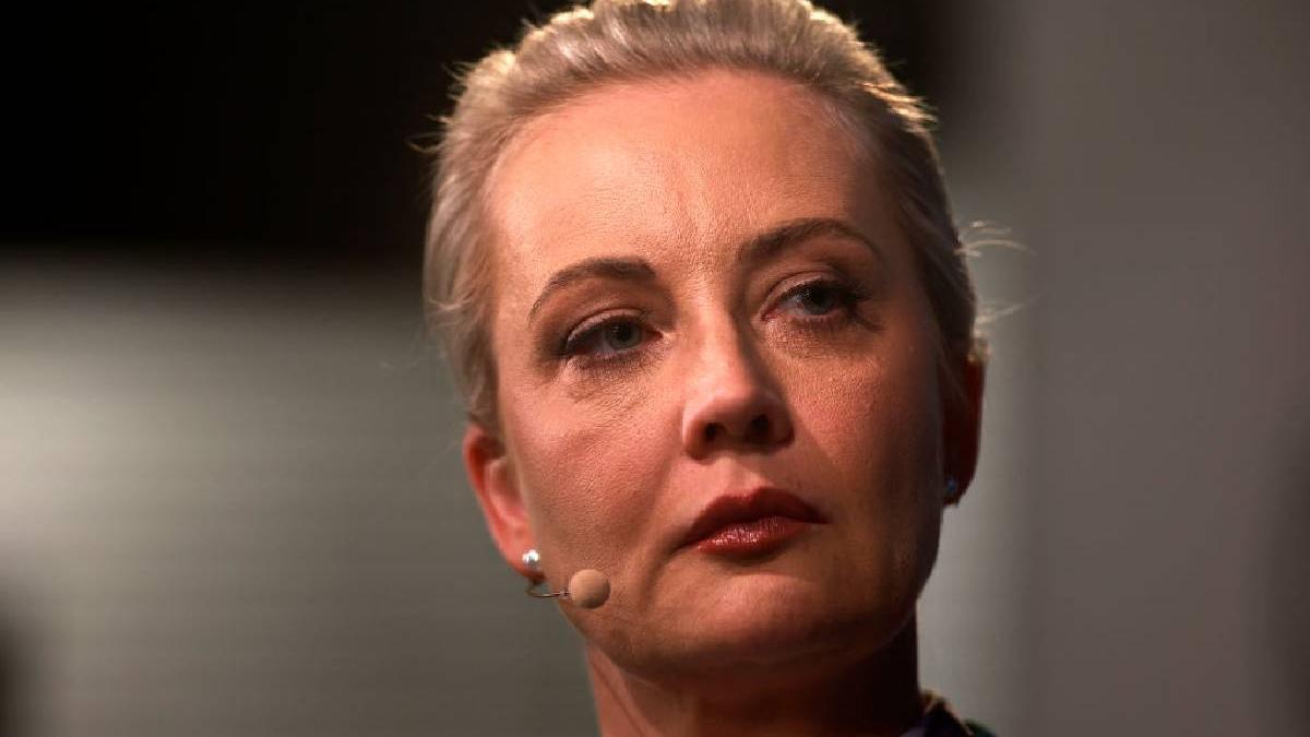 studentii ucraineni protesteaza la edinburgh impotriva aparitiei iuliei navalnaia