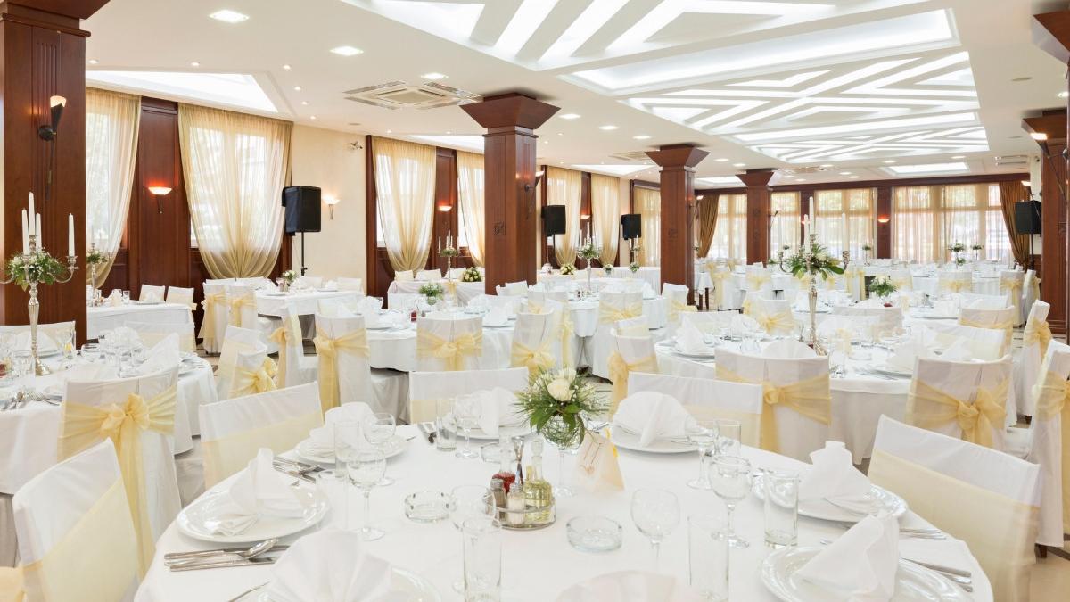 restaurantele obligate sa raporteze la anaf listele cu evenimentele inclusiv pretul meniului si avansul incasat