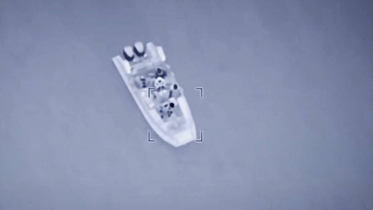 ucraina a distrus o barca de patrula ruseasca in marea neagra folosind o drona cu laser