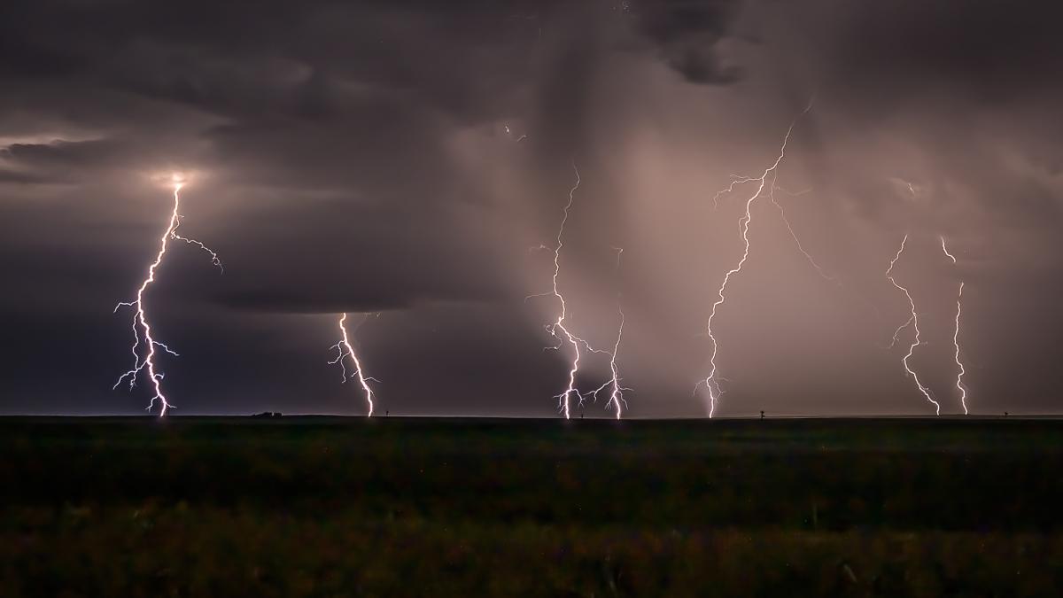 avertizare meteo imediata de la anm cod portocaliu de furtuna puternica lista localitatilor vizate